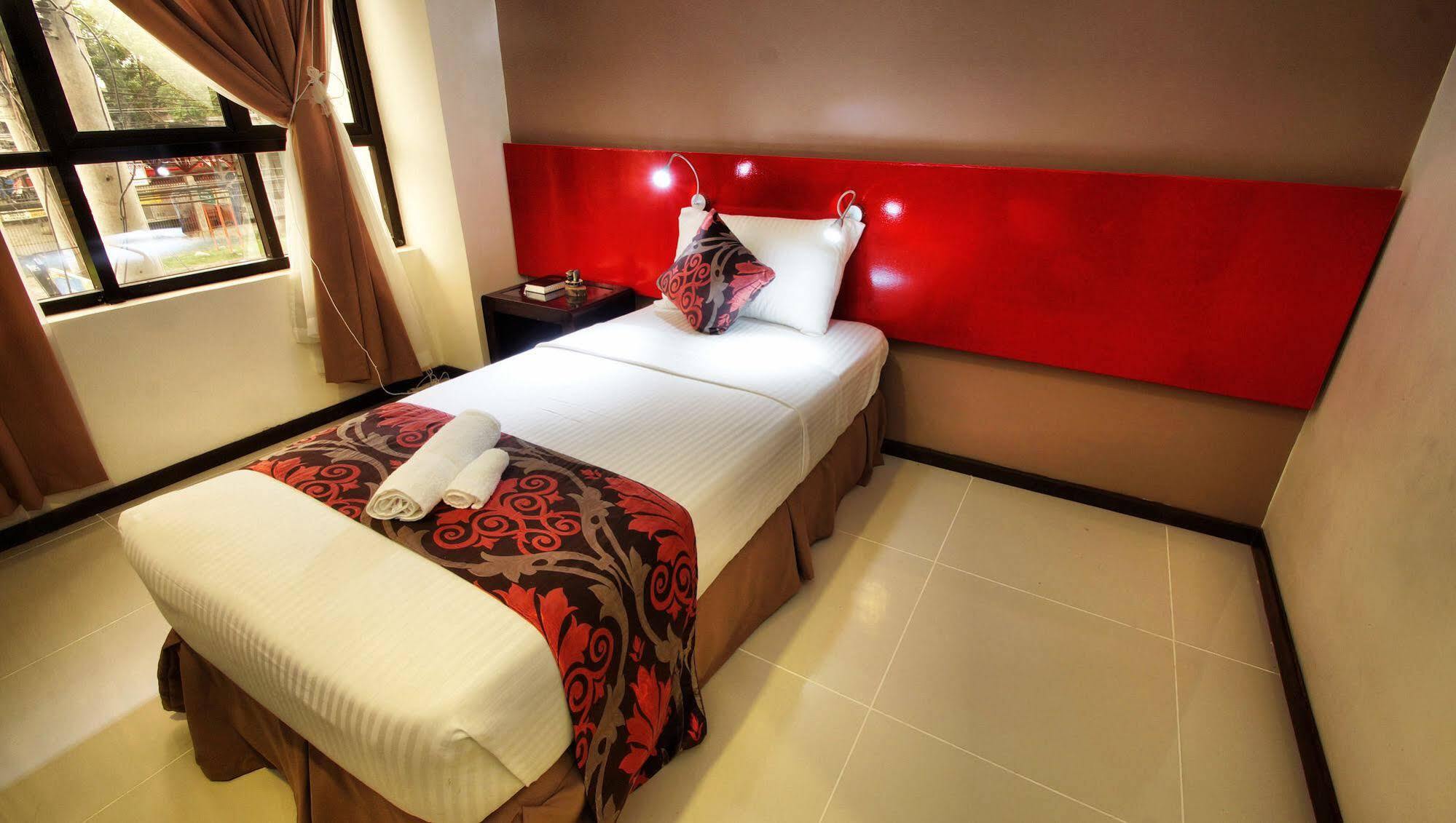 Big Daddy Hotel And Convention Center Butuan City Exterior photo